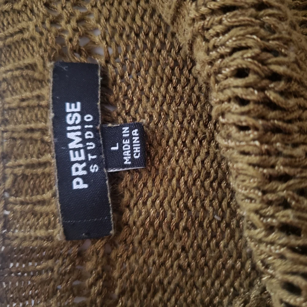 Premise Olive Green crochet sweater - Picture 2 of 7